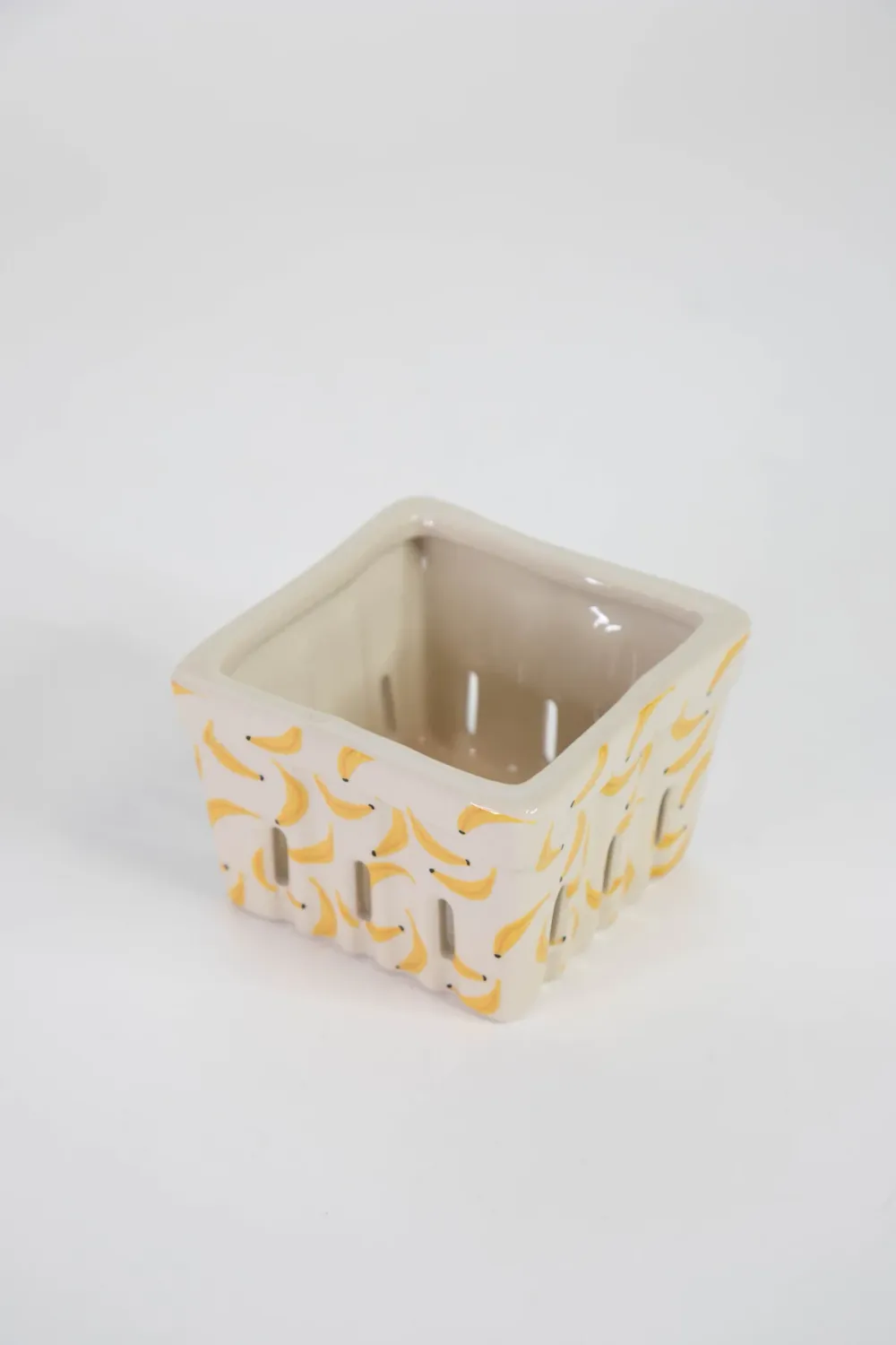 Berry Bowl 4&quot; Sq Stoneware Bananas