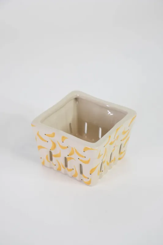 Berry Bowl 4&quot; Sq Stoneware Bananas