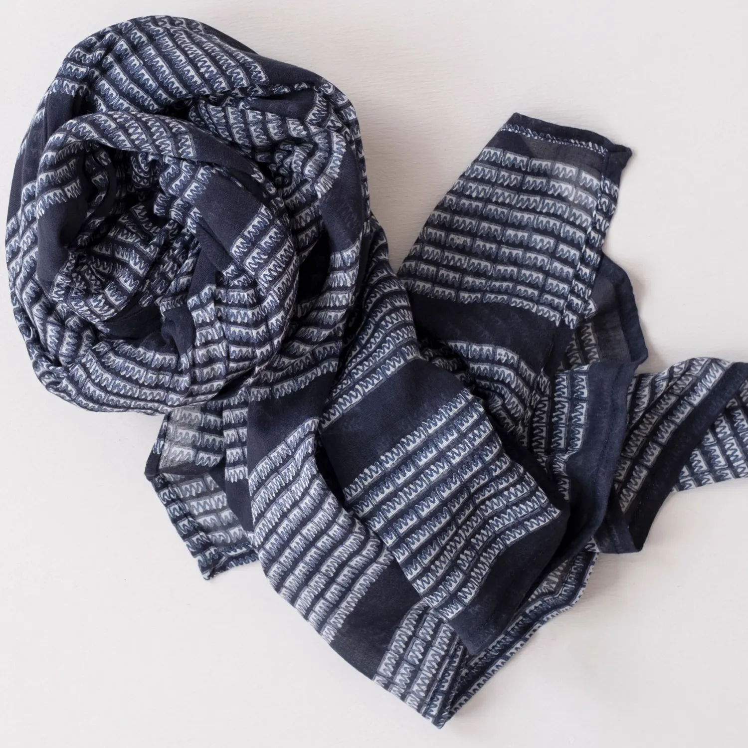 Block Printed Scarf Dolbi Navy