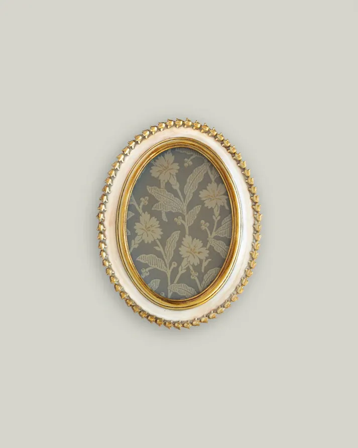 Cream And Gold Oval Photo Frame 5&quot; x 7&quot;