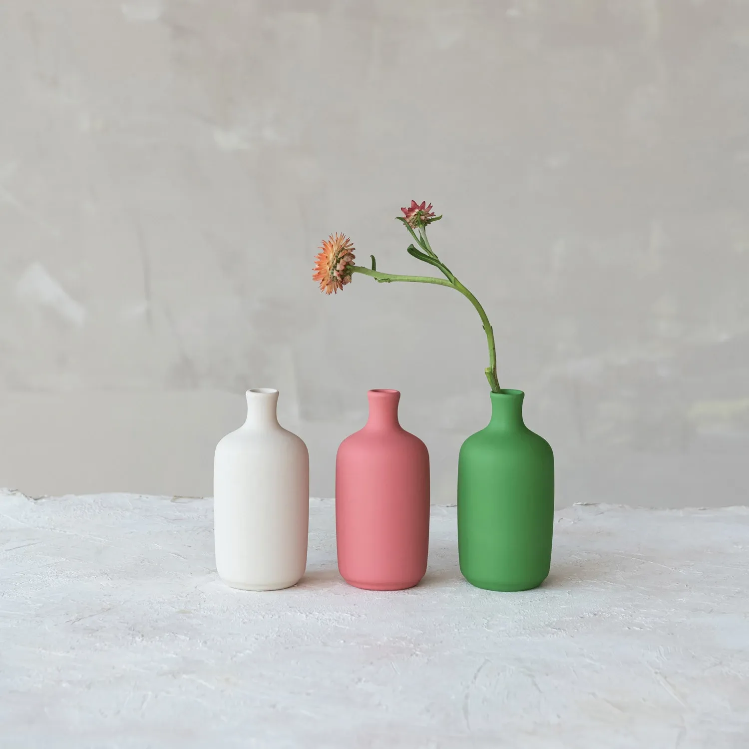 Stoneware Vase With Reactive Latex Glaze In Cream 2.5"