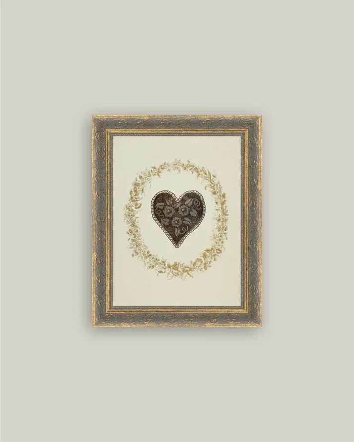 Antique Art Framed Wreathed Heart 8x10