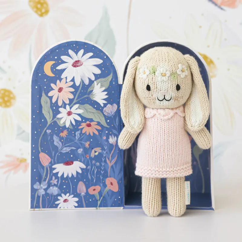 Cuddle &amp; Kind Tiny Hannah The Bunny In A Box