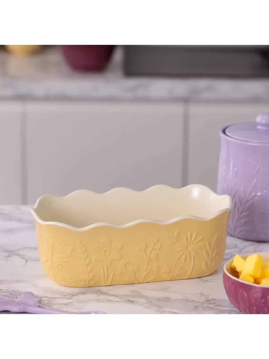 Mason Cash In The Meadow Loaf Pan In Yellow 8.8"