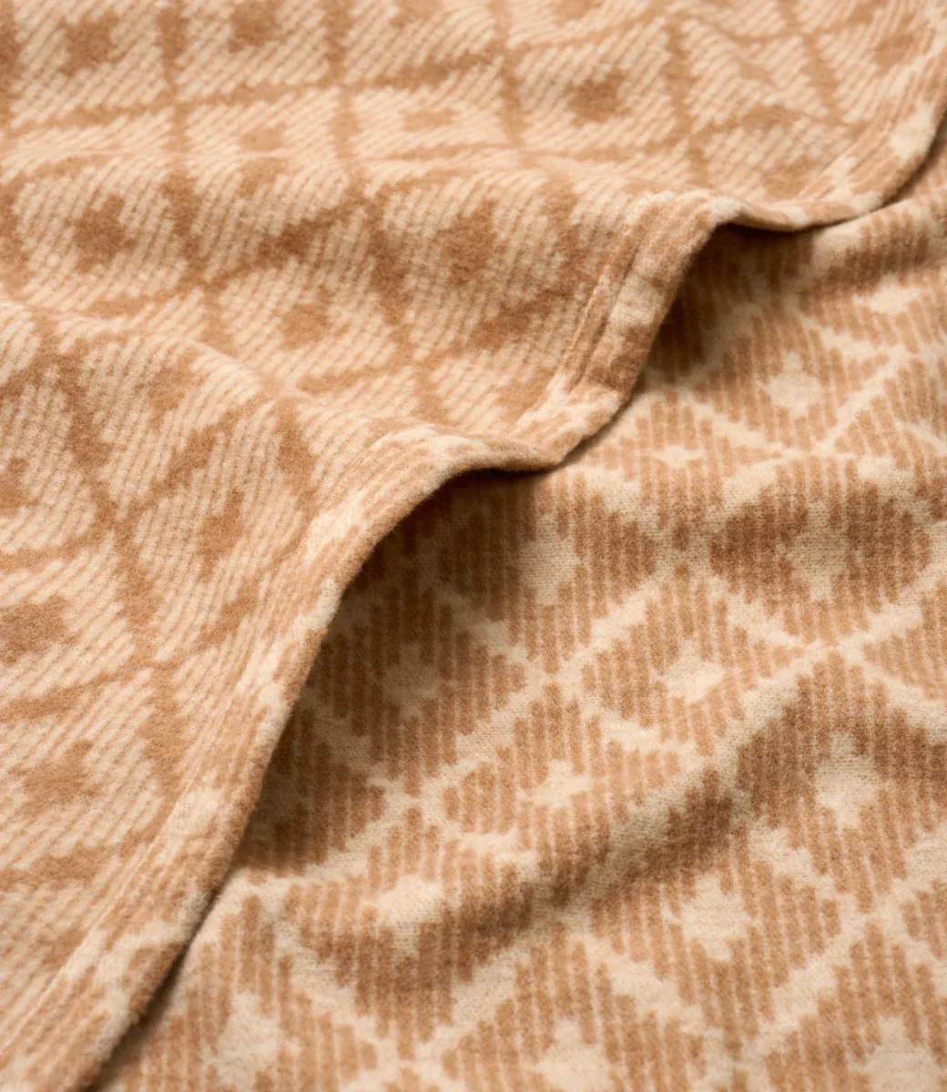 Chappy Wrap Harvest Weave Lightweight Blanket 150" x 200"