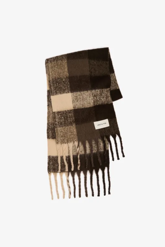 Arctic Fox &amp; Co. The Reykjavik Scarf In Brown Check