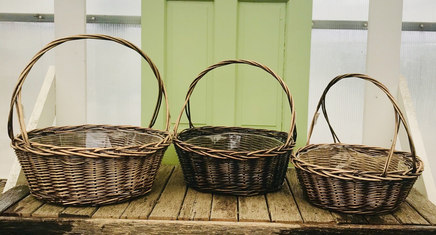 Round Stained Willow W/Handle and Liner-LG Round Stained Willow W/Handle and Liner-LG