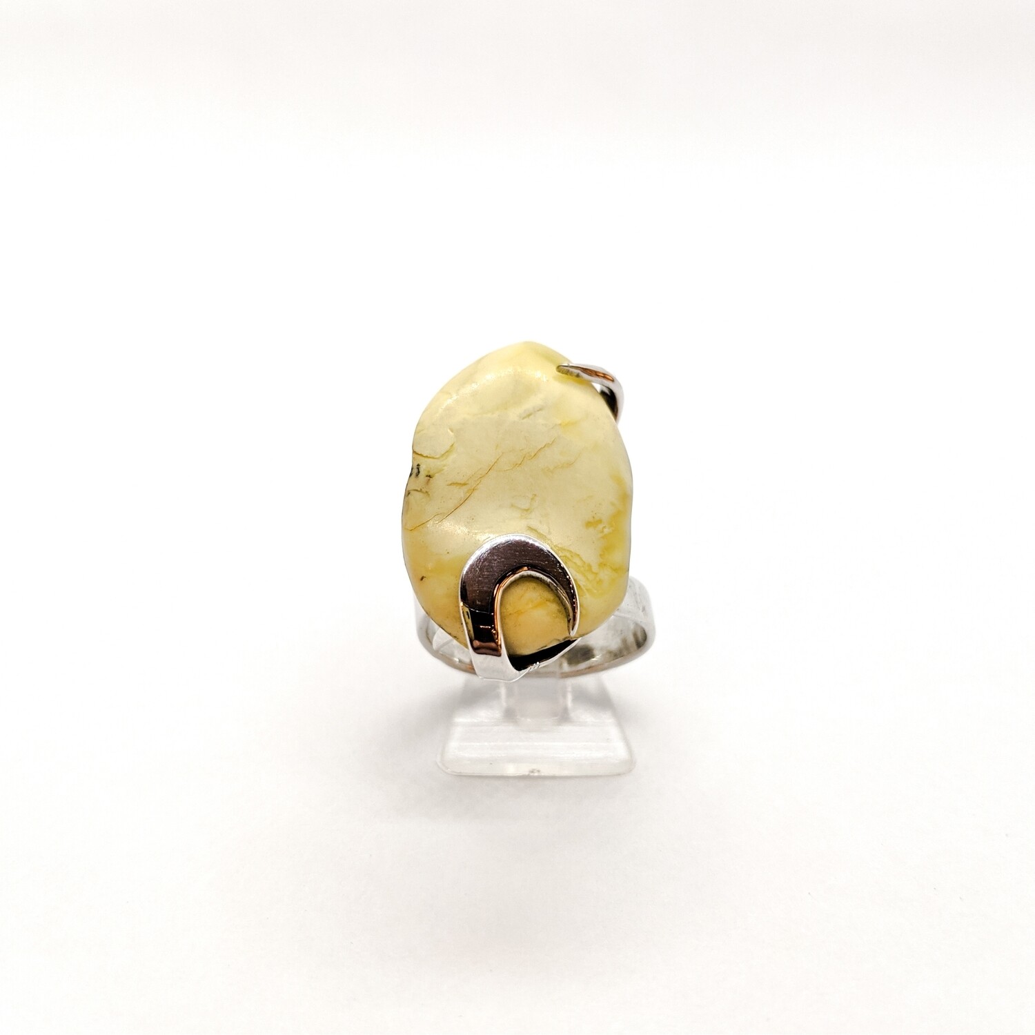 Ring with Baltic amber