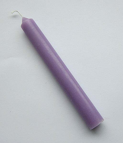 DURCHGEFÄRBTE STABKERZE (Violett)