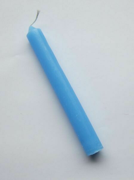 DURCHGEFÄRBTE STABKERZE (Hellblau)