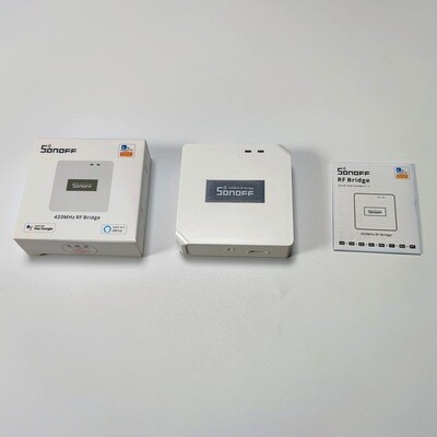 Sonoff RF átjáró R2 fehér ( 2gen RF 433MHz átjáró)
