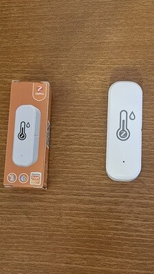Hőmérséklet és páratartalom érzékelő (Zigbee)