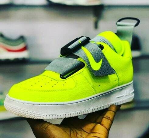 NIKE AIRFORCE 1 NEON GREEN