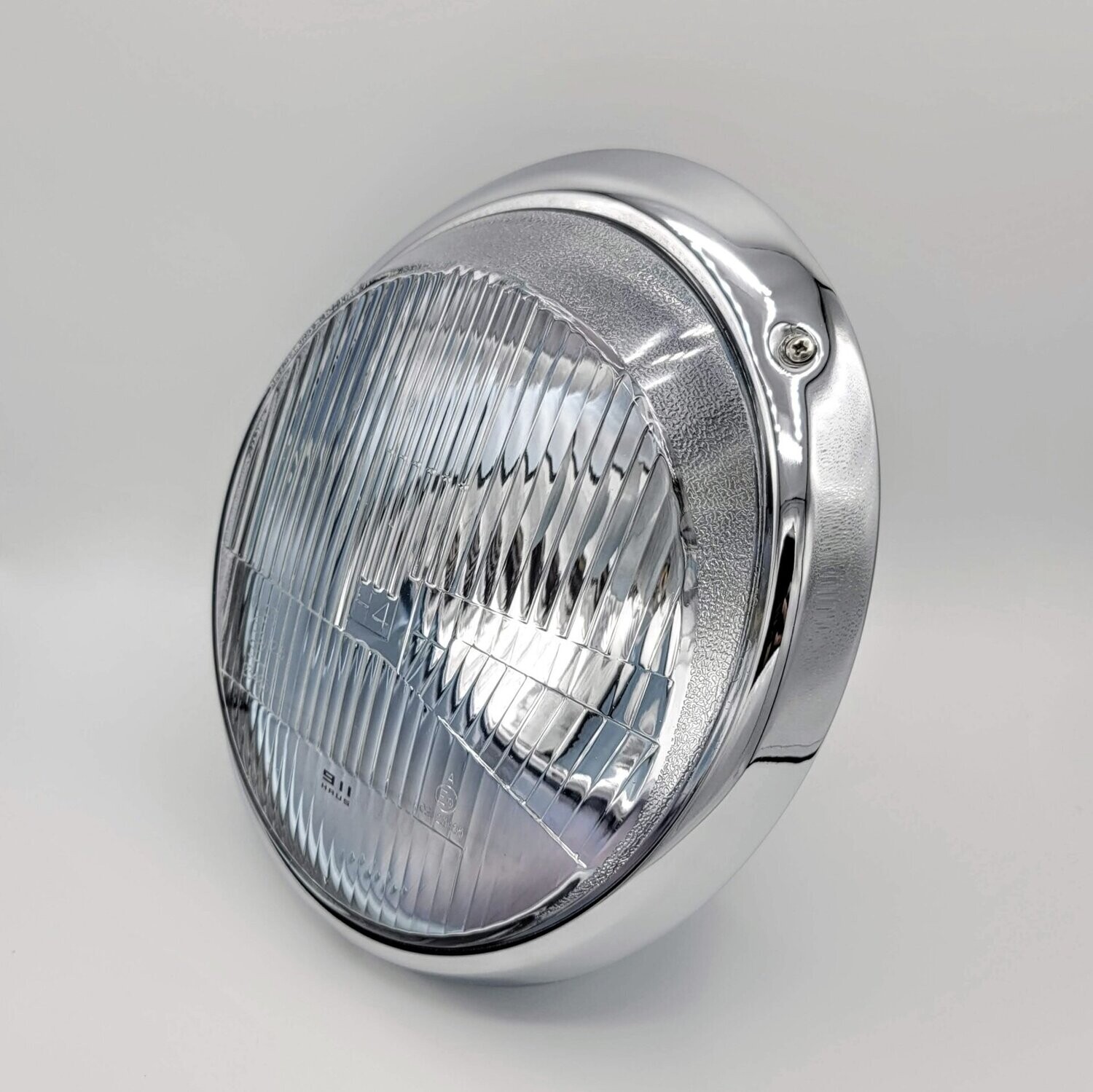 European H4 Headlight Set - Chrome Trim Ring