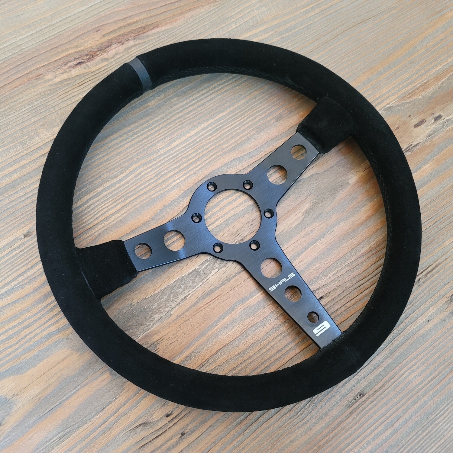 9HAUS Steering Wheel Alcantara 350mm - MOMO Prototipo form factor