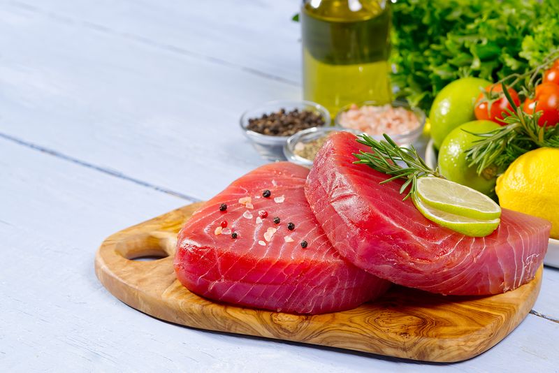 Frozen Tuna Steaks ( +/- 200g )