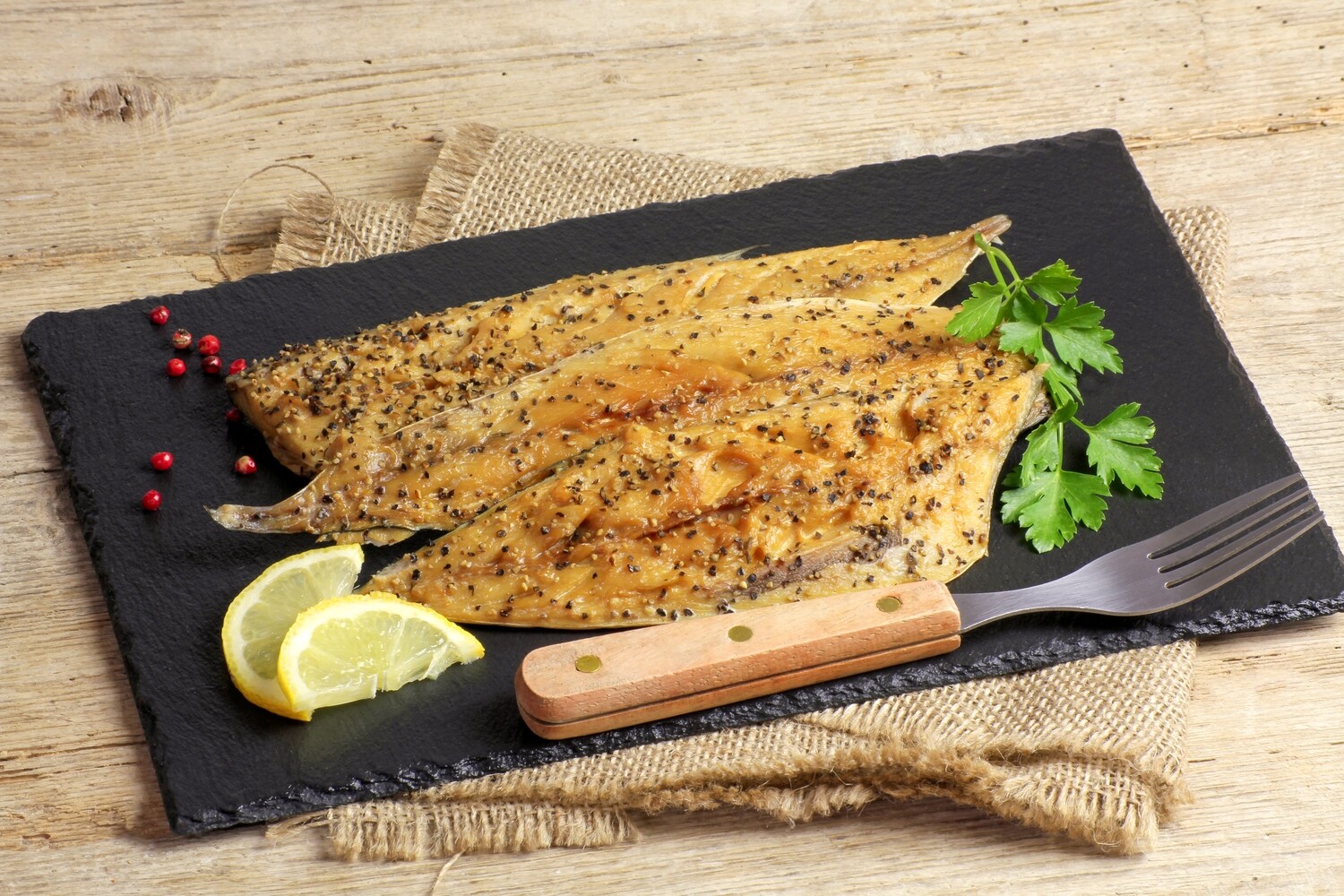 Hot Smoked &amp; Peppered Mackerel- 220g