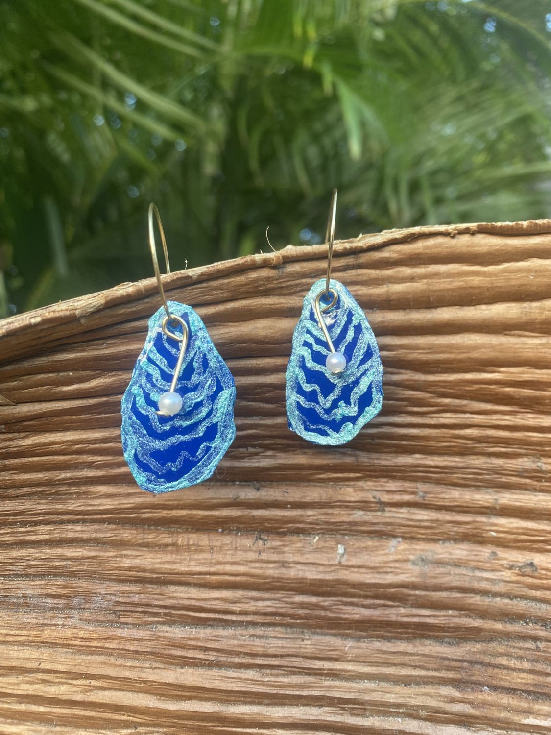 nikar (oyster) petite earrings blue (shipping included)