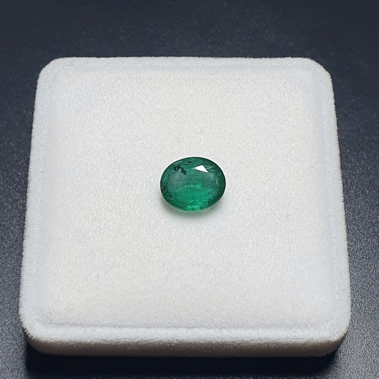 Emerald Oval cut 3.06 ct