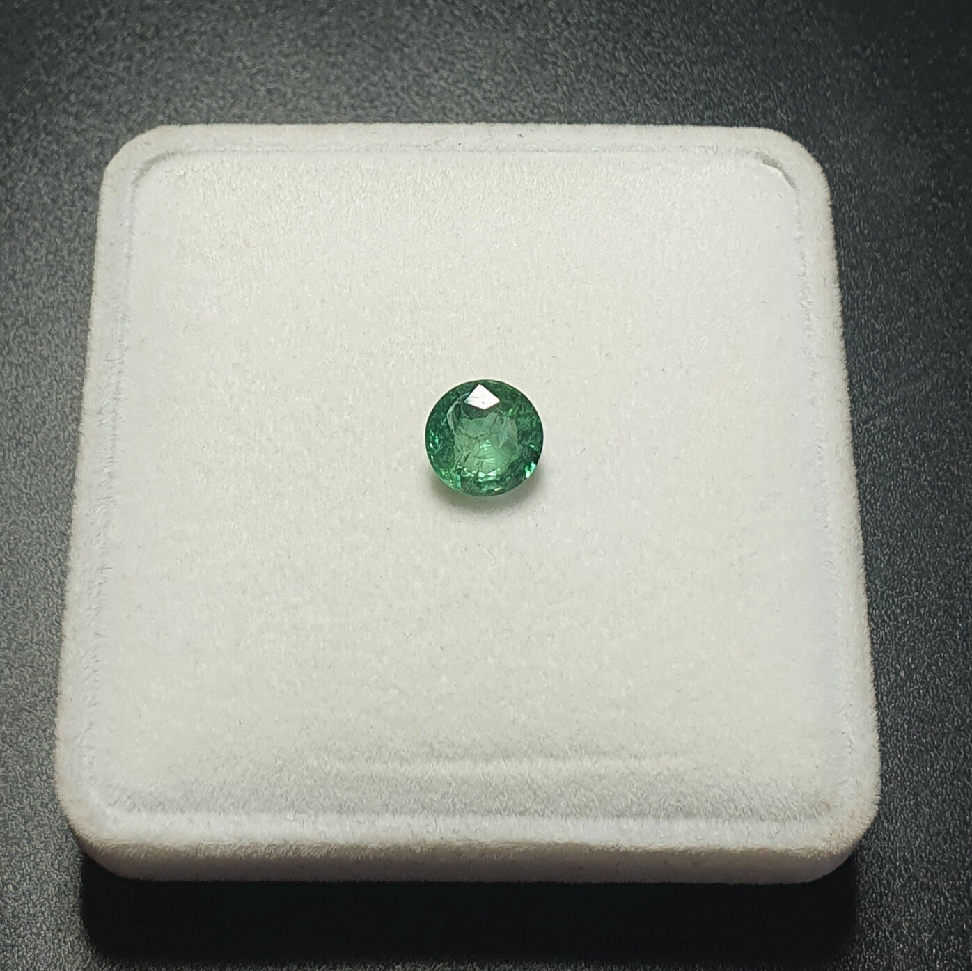 Emerald Round cut 1.62 ct
