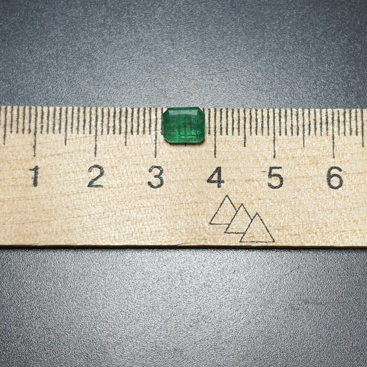 Emerald 1.73 ct