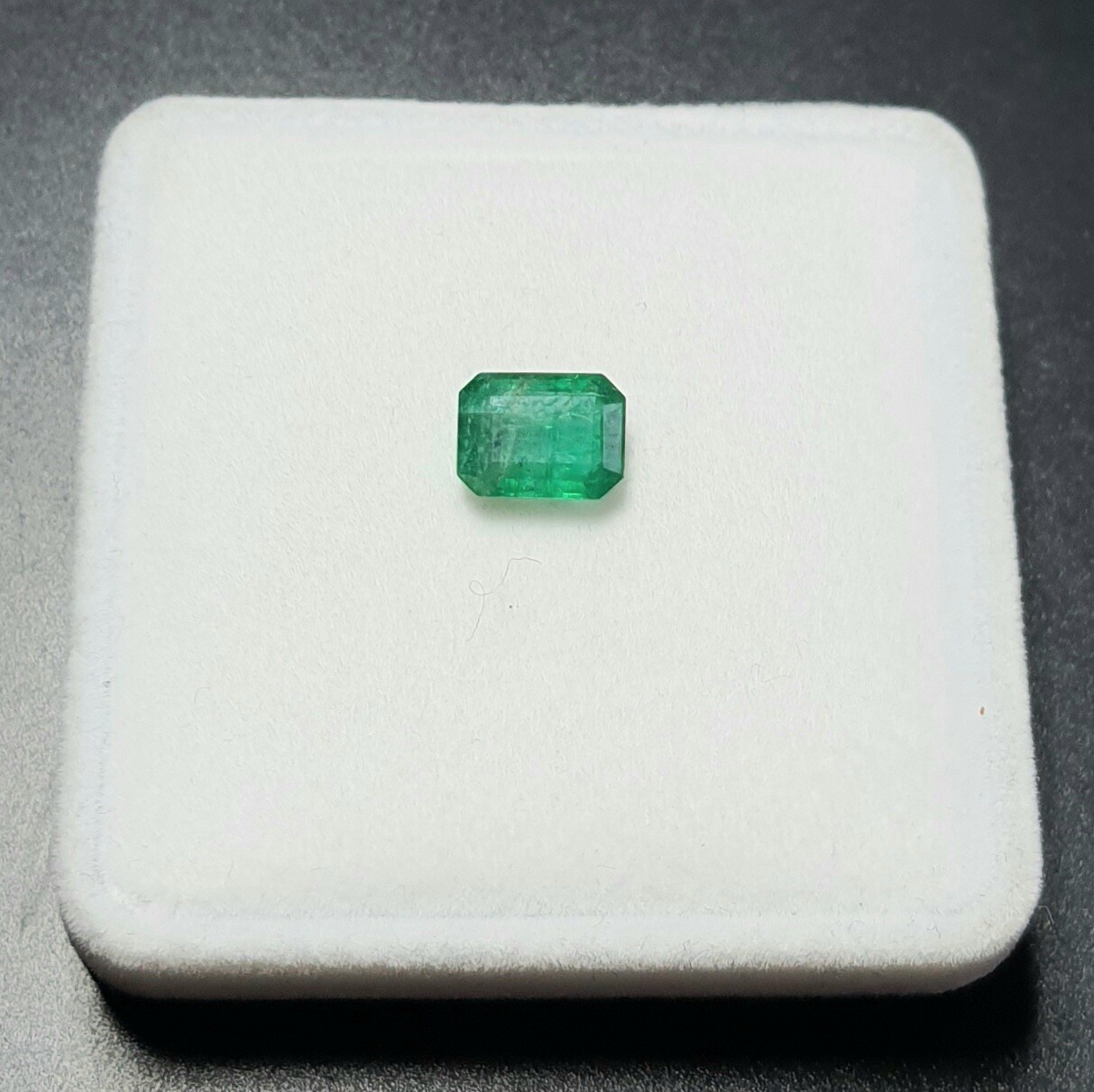 Emerald 1.93 ct