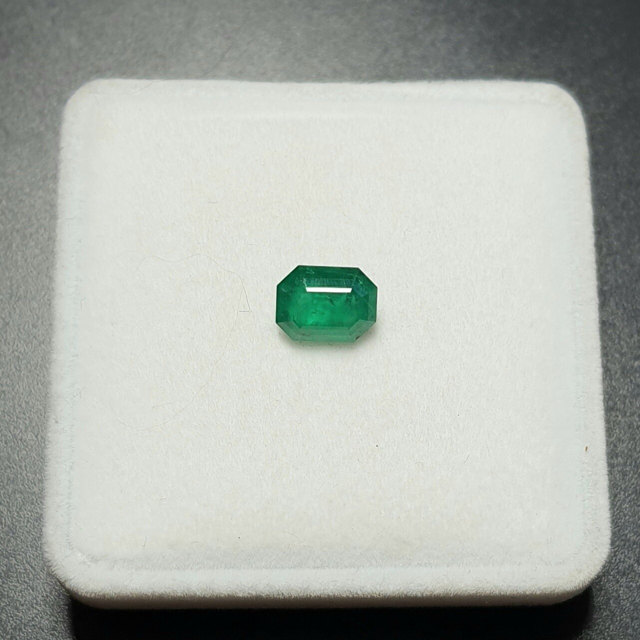 Emerald 2.18 ct
