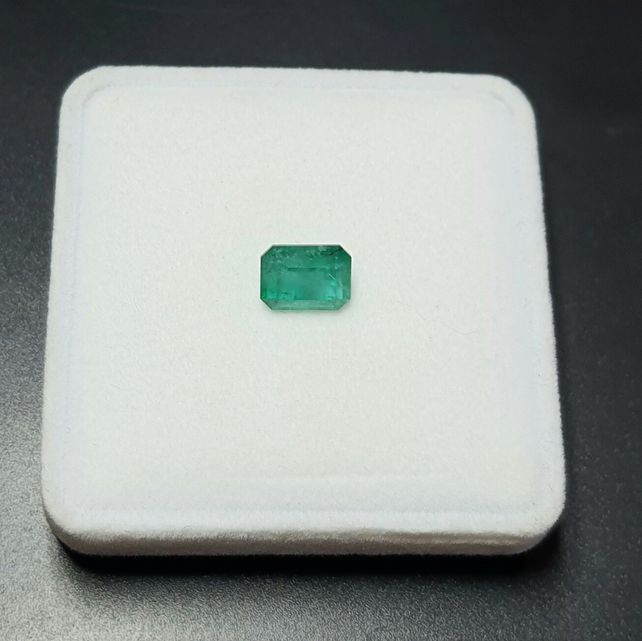 Emerald 2.39 ct