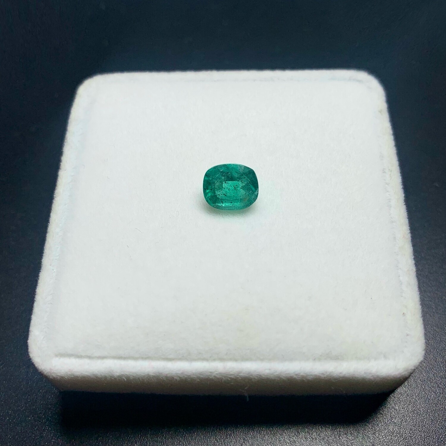Emerald Cushion cut 1.48 ct