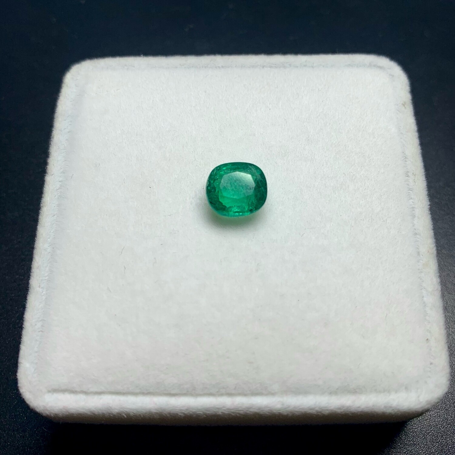 Emerald Cushion cut 1.72 ct