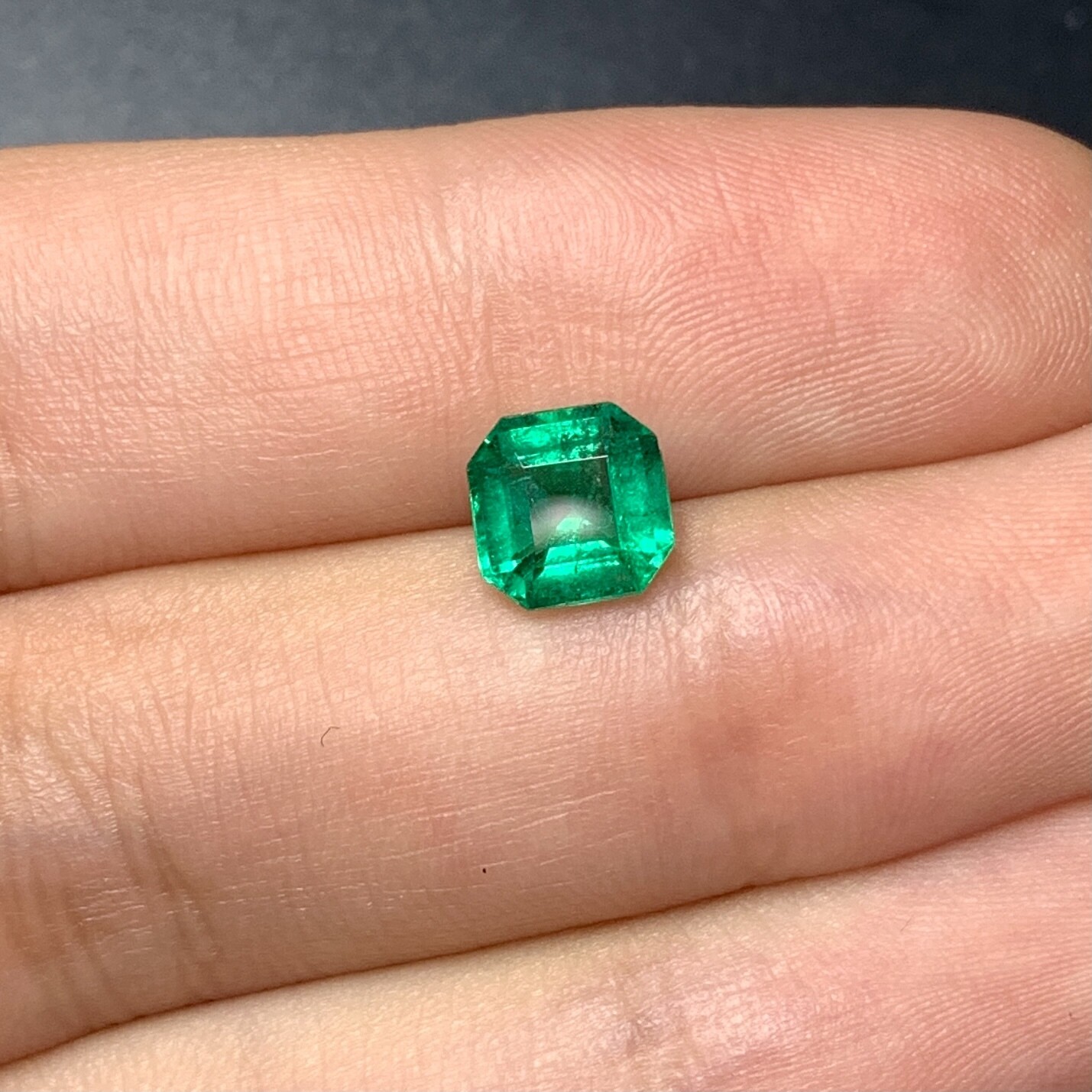 Sq.emerald cut 1.30 ct