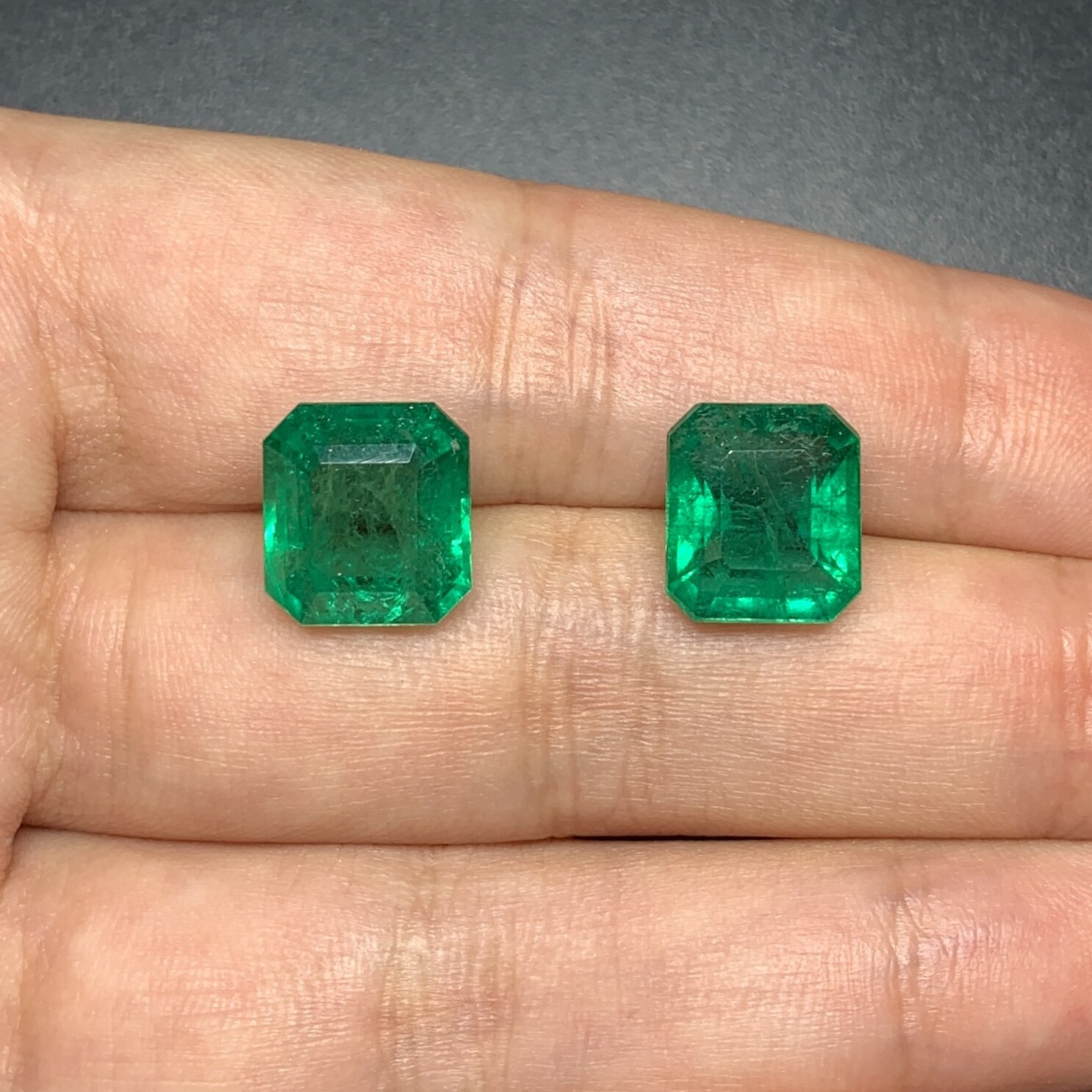 Emeralds octagon cut pair 4.62 ct and 5.22 ct