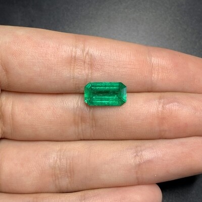 Emerald octagon cut 2.89 ct