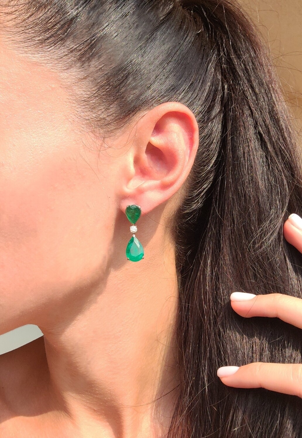 Emerald earrings pear cut 11.10 ct