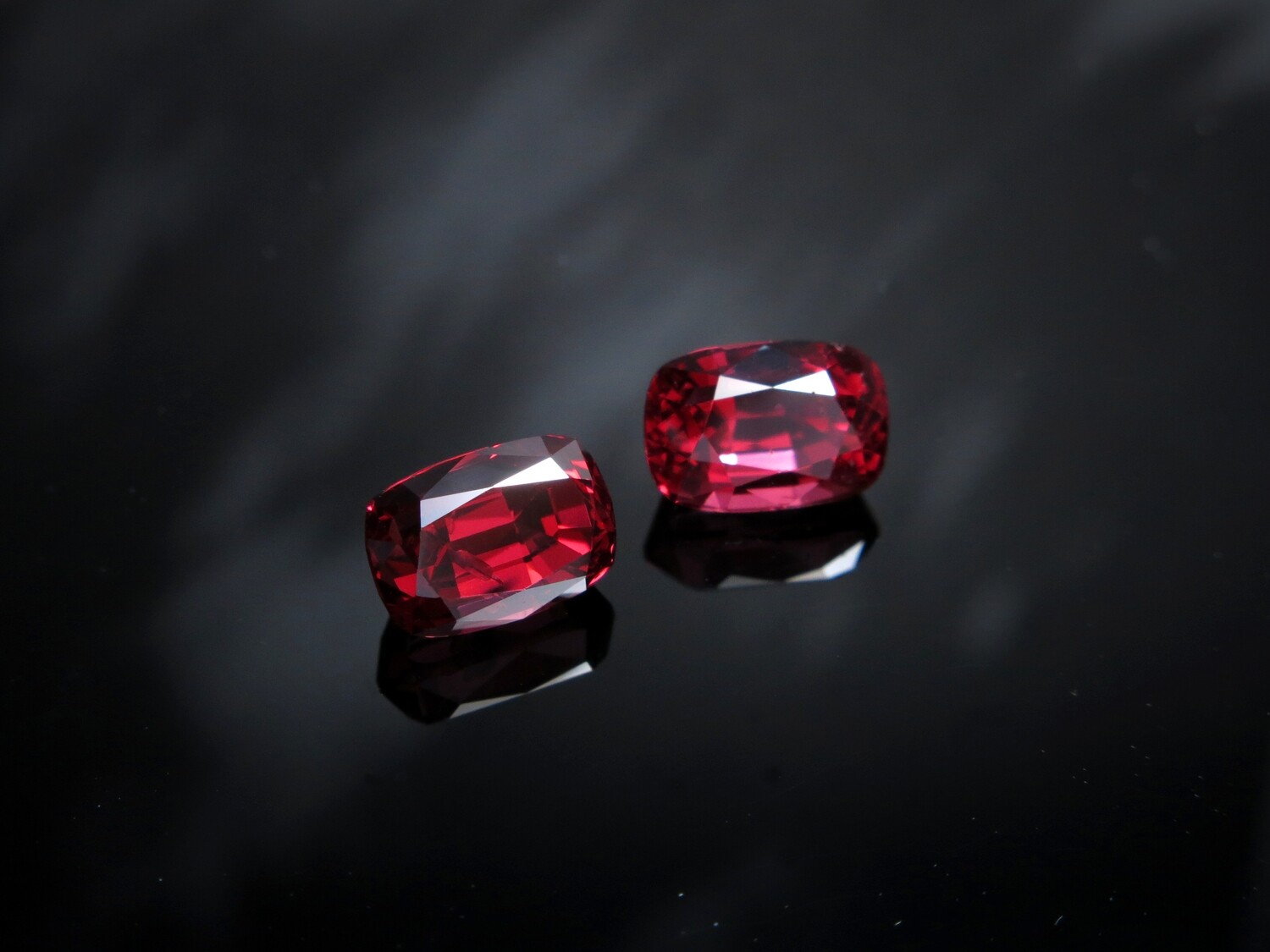 Spinel Cushion cut pair 2.72 ct and 2.58 ct