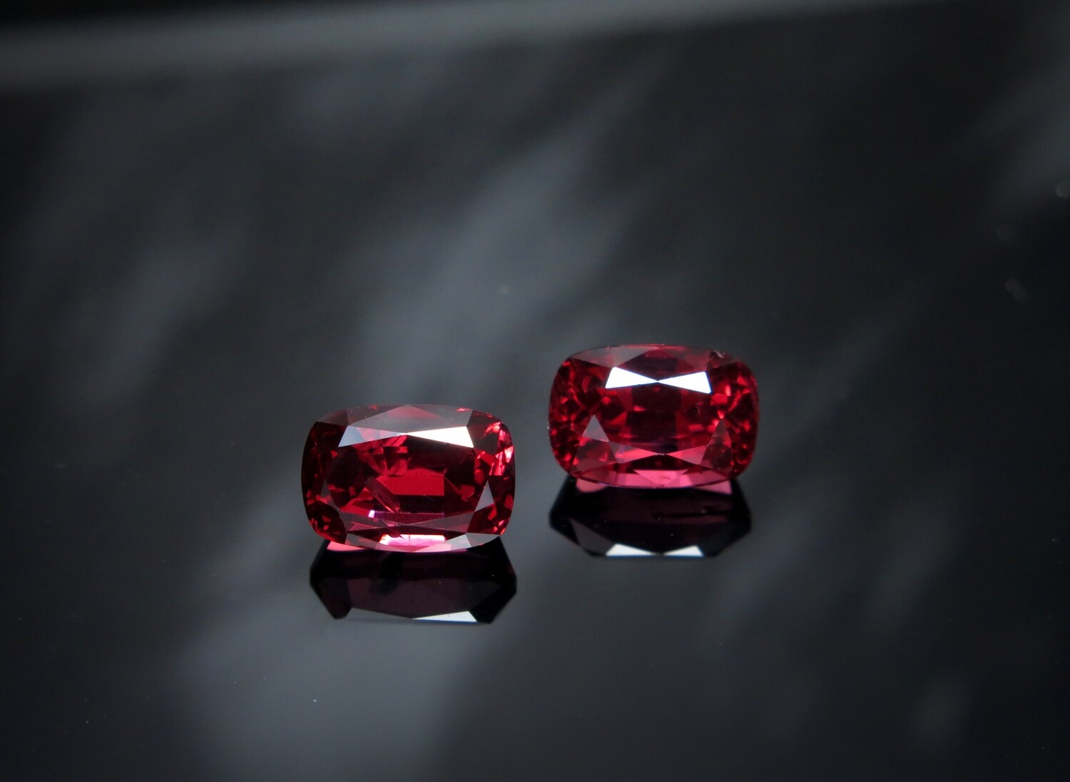 Spinel Cushion cut pair 2.72 ct and 2.58 ct