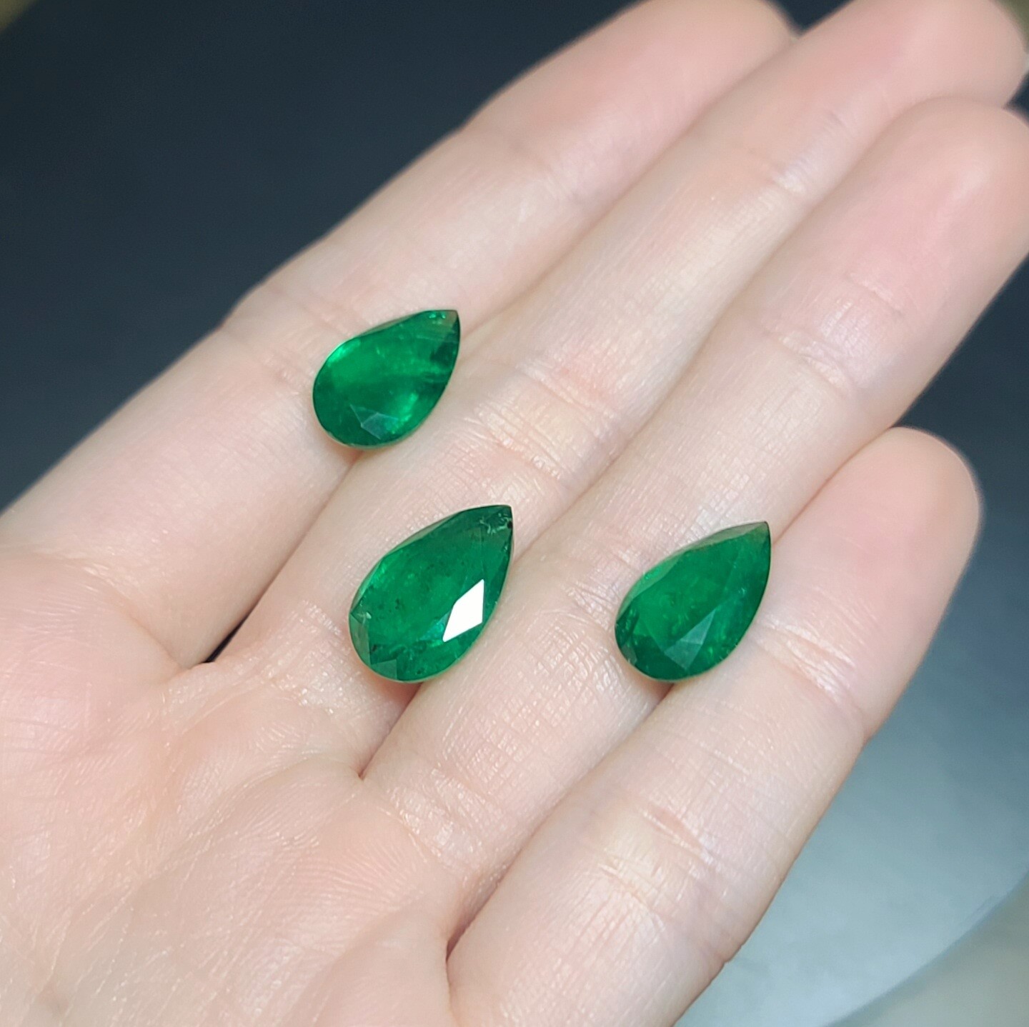 3.49 ct and 3.75 ct and 5.85 ct Emeralds Pear cut set
