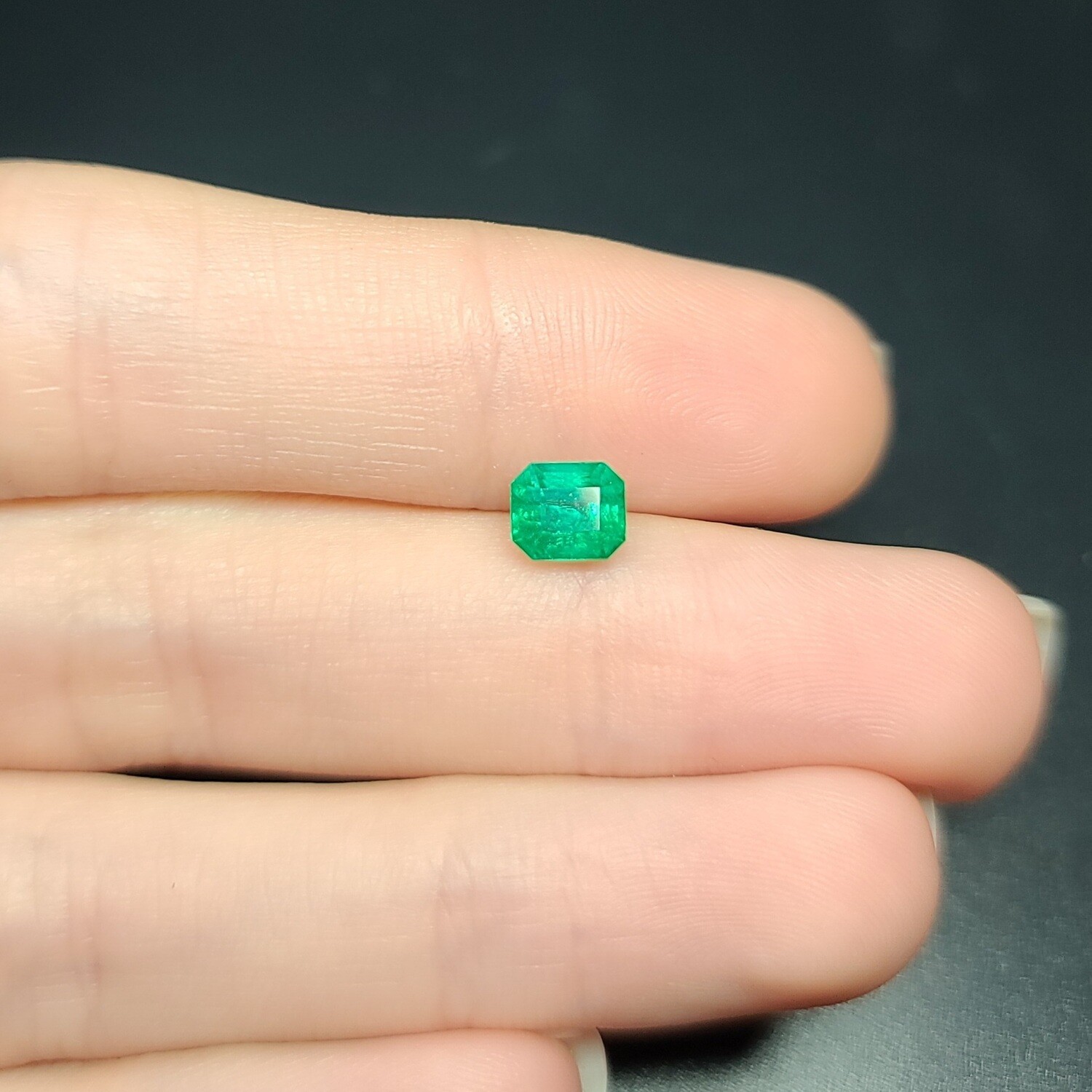 Emerald octagon cut 1.43 ct