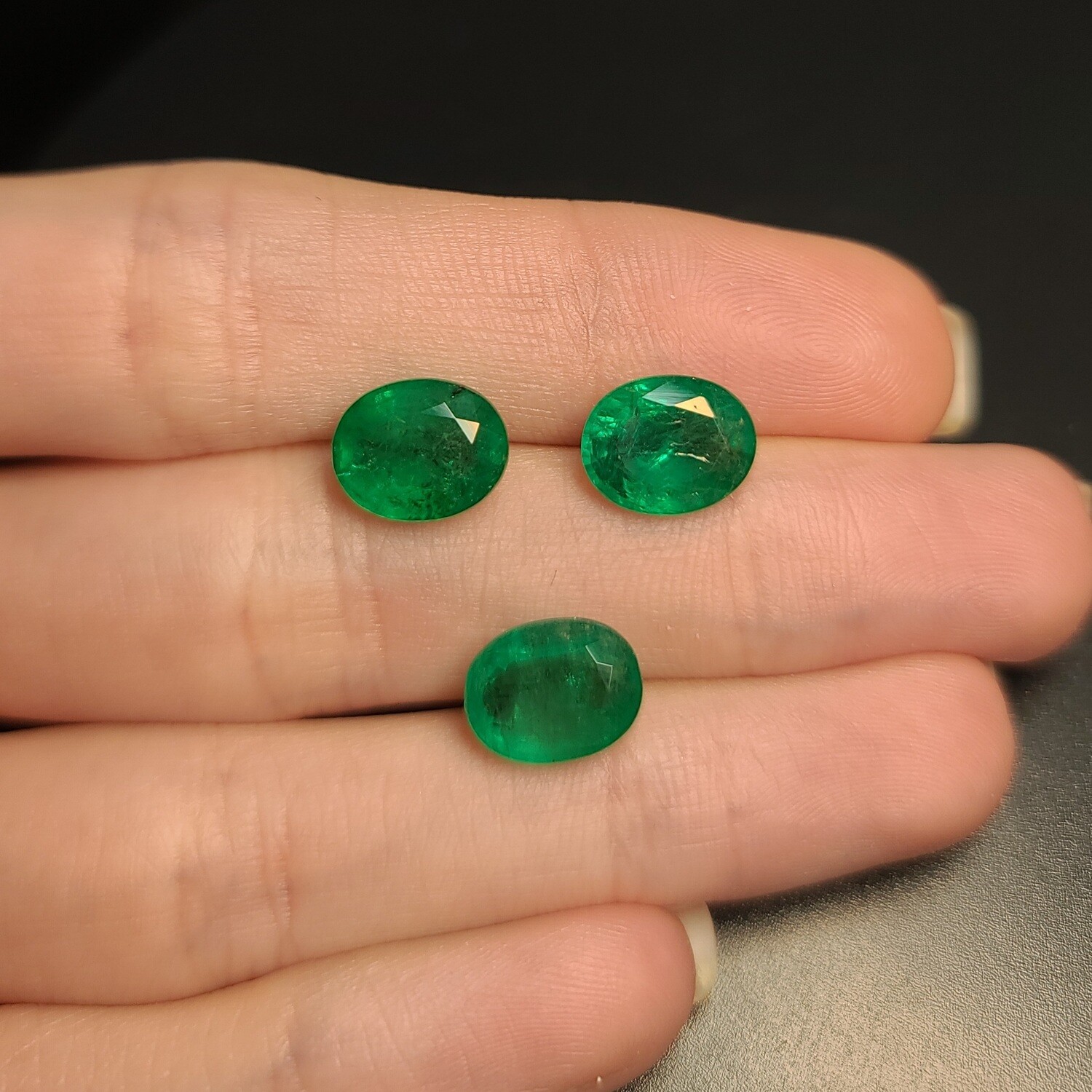 Emeralds Oval cut set 2.48 ct and 3.08 ct and 3.20 ct