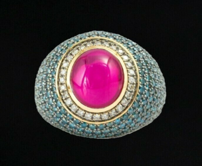 18K Gold Ring with Ruby and Diamonds
