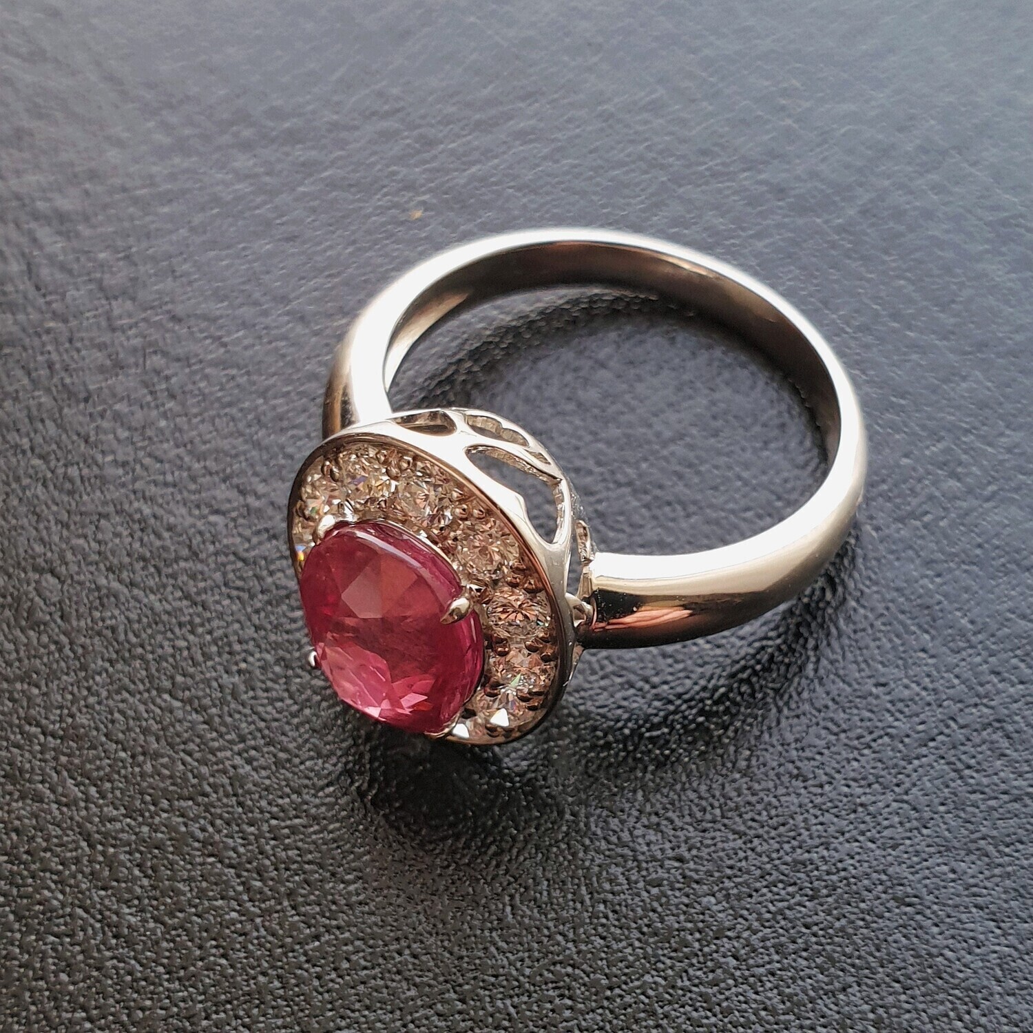 18K Gold Ring with Ruby and Diamonds, Color Gems Collection, TRM027