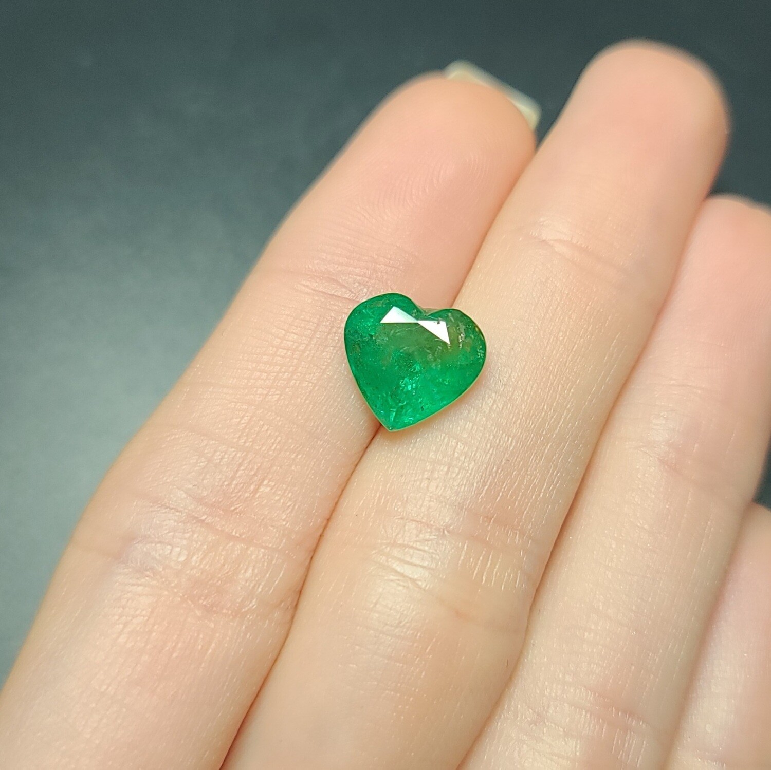 Emerald Heart cut 3.49 ct
