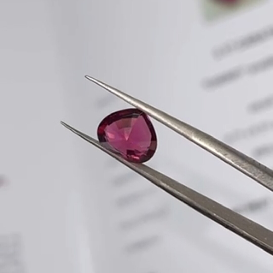 Spinel Heart cut 3.17 ct