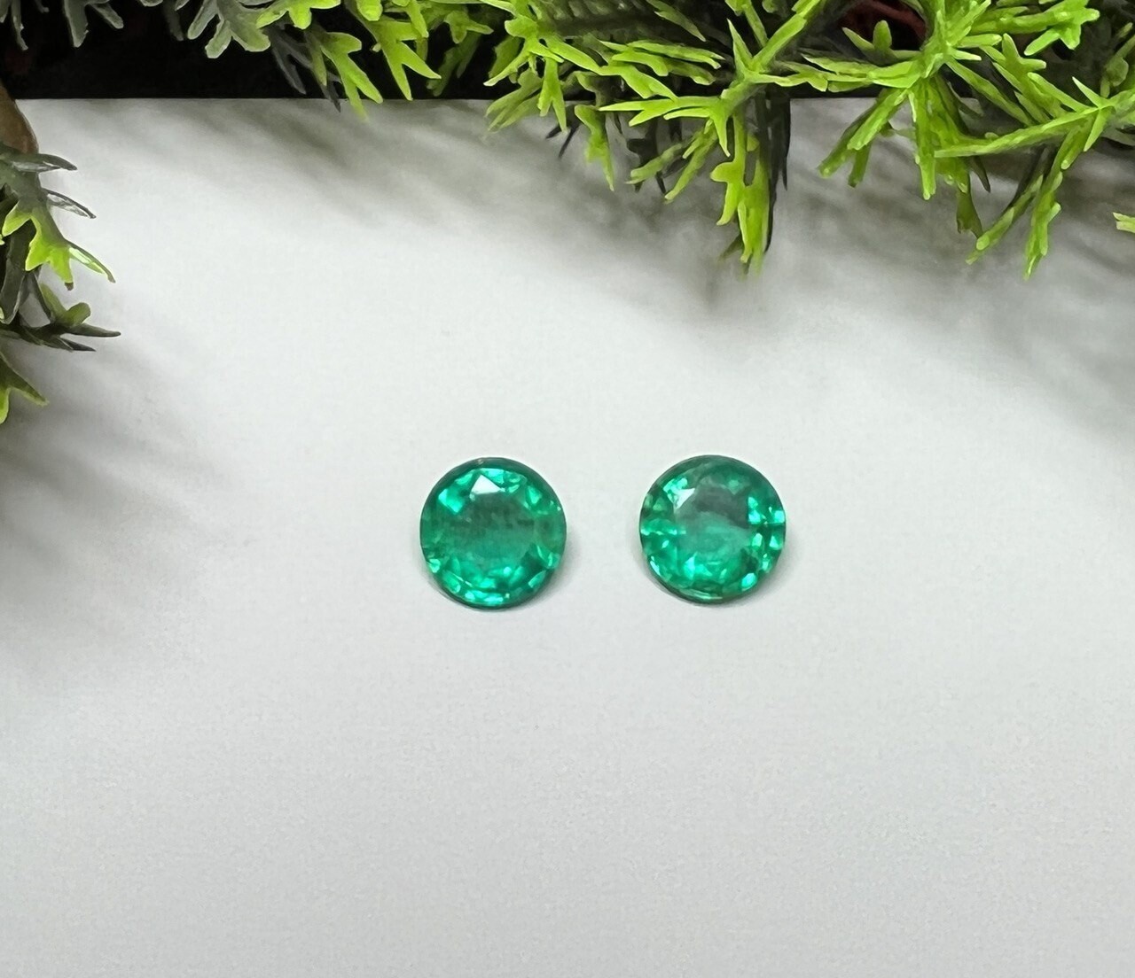 Emerald Round cut pair 1.47 ct and 1.59 ct