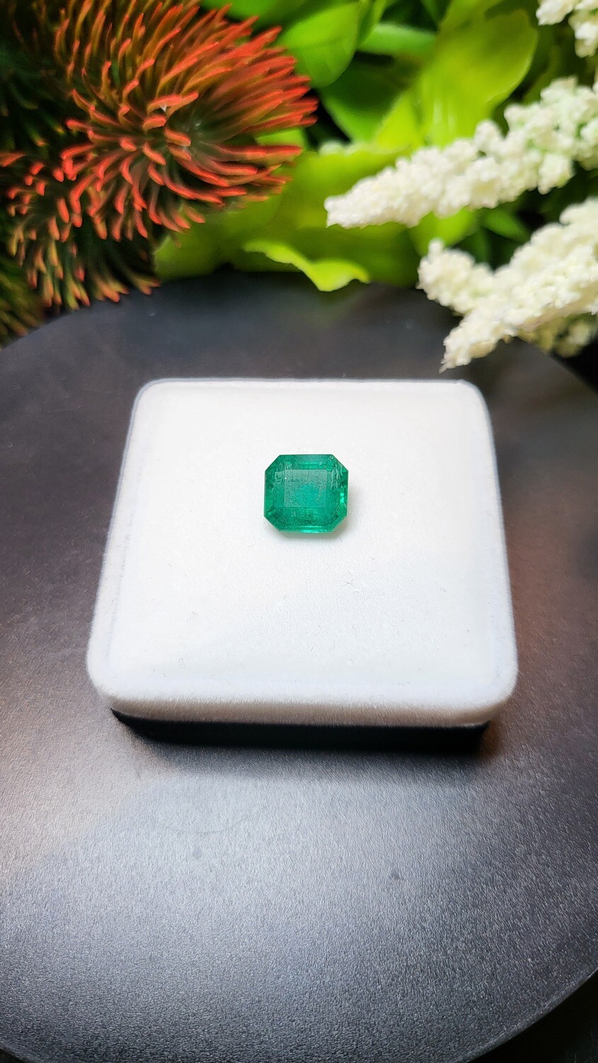 Emerald Octagon cut 4.74 ct