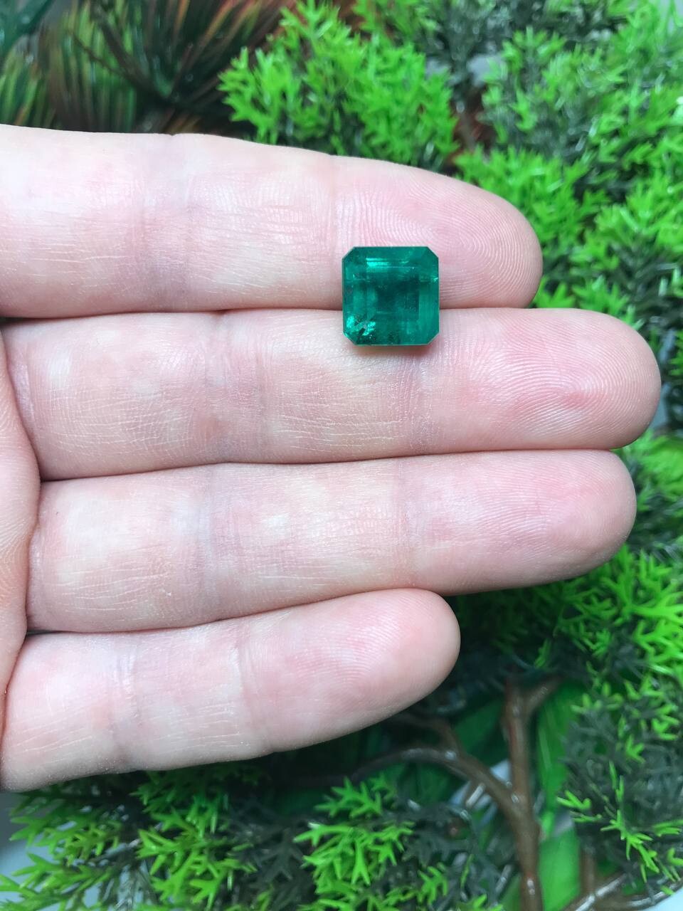 Sq.Emerald cut 6.36 ct