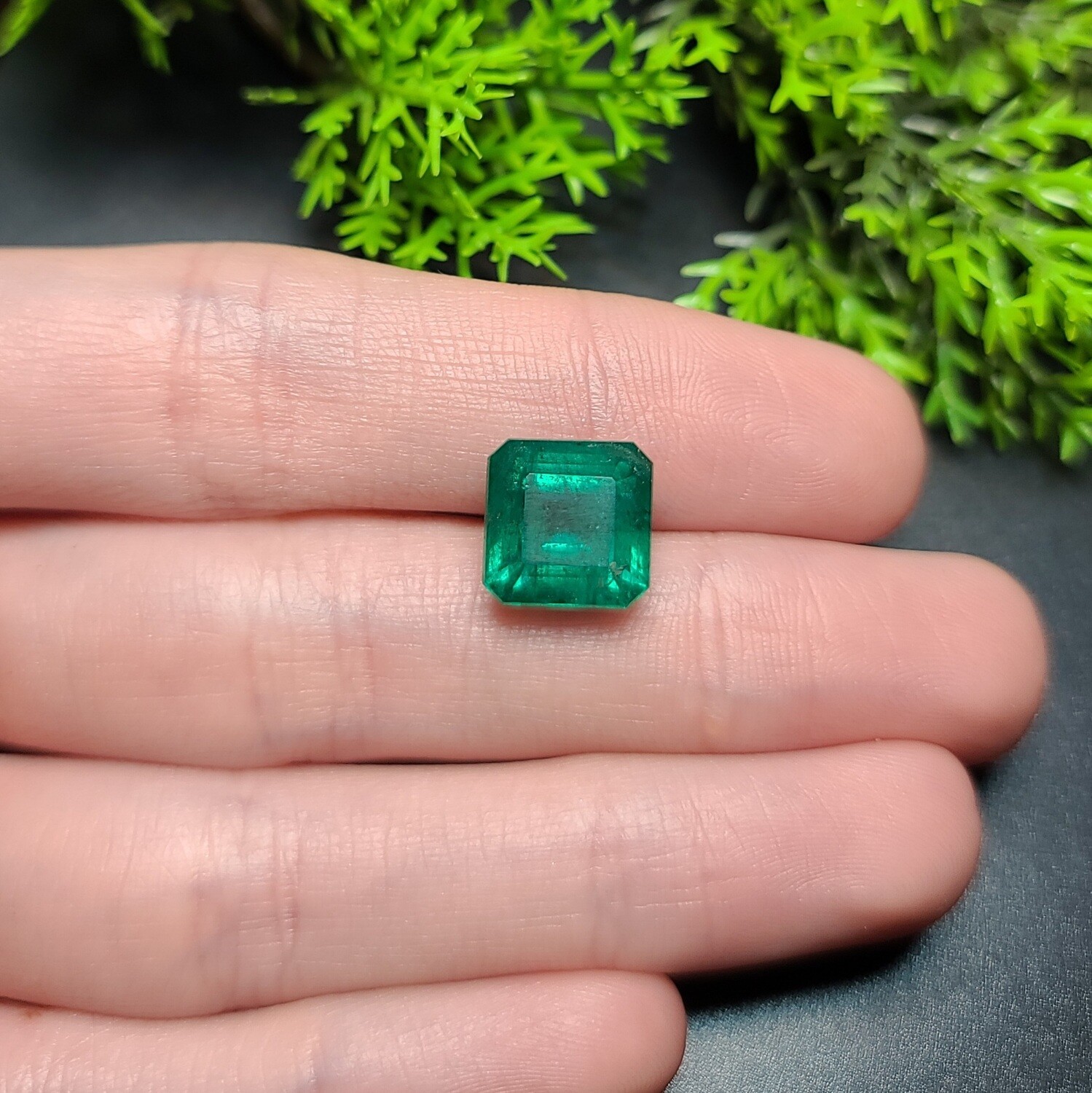 Sq.Emerald cut 6.36 ct
