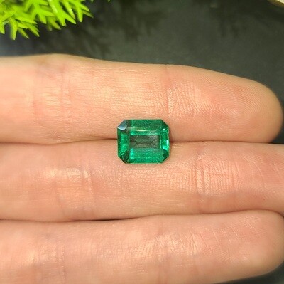 Emerald octagon cut 3.73 ct