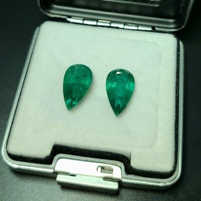 Emeralds Pear cut pair 6.12 ct and 7.09 ct