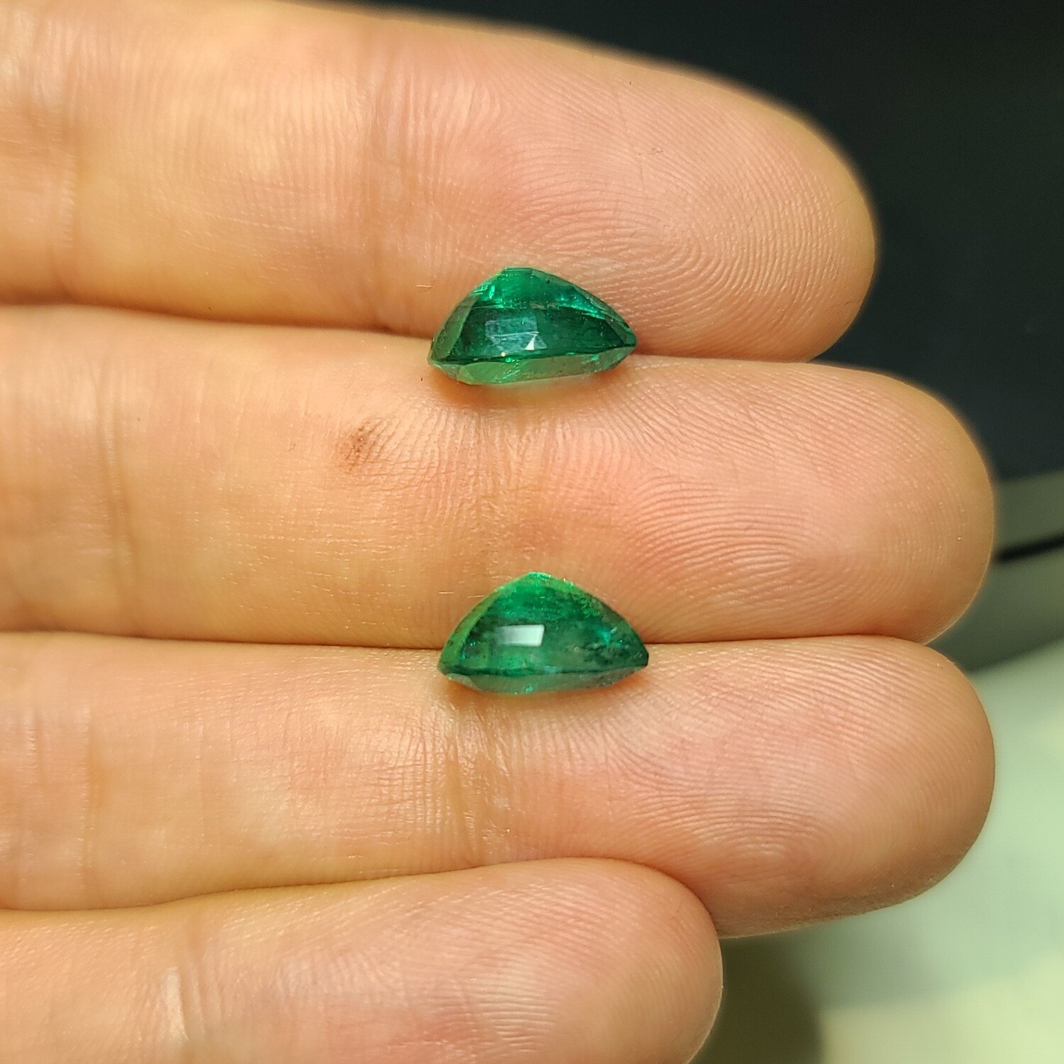 3.25 ct and 3.13 ct Emerald pear cut set